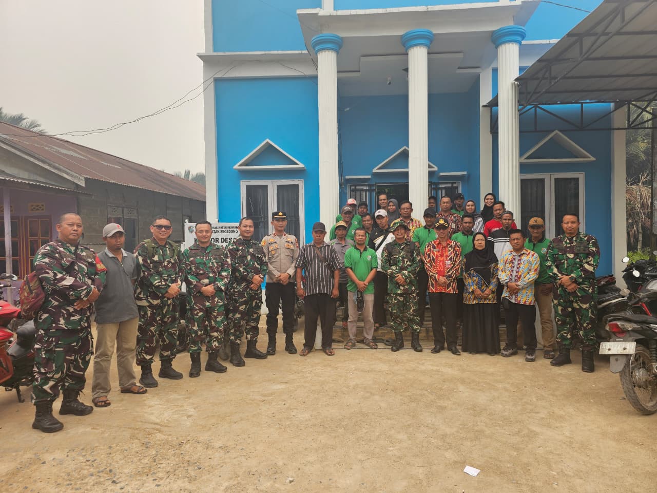 Kantor Desa Peniti mempawah (3)